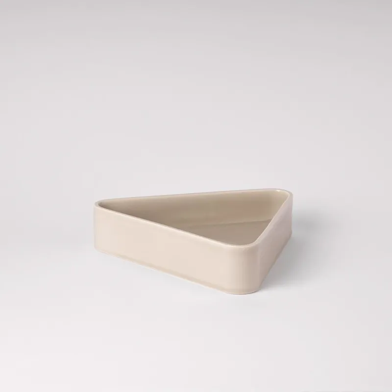 raawii Nicholai Wiig-Hansen - Canvas - centrepiece centrepiece concrete grey